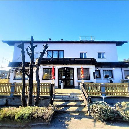 Pension Schwartzwirt Neusiedl am Steinfelde Esterno foto